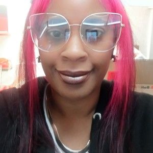 Meet your Posher, Nikia